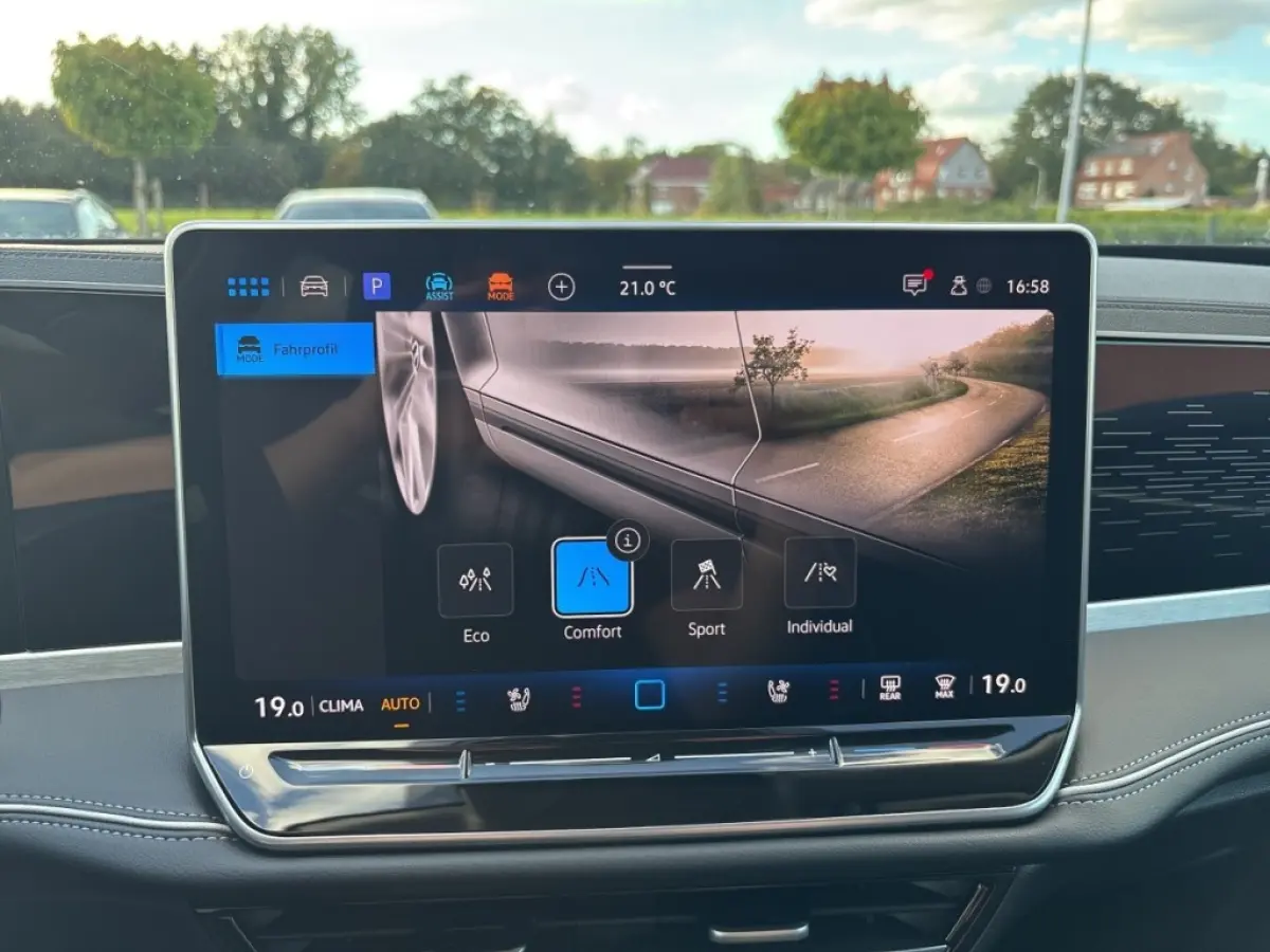 2.0 TDI DSG BUSINESS TREKHAAK/360CAM/IQ/ACC/STOELVERW+VENTILATIE