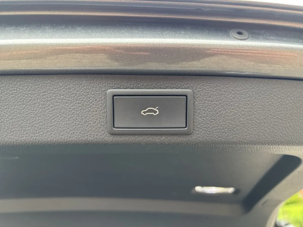 2.0 TDI DSG SPORTLINE PDC/ELEK-KLEP/ACC/MEM/STOEL+STUURVERW/CARPLAY