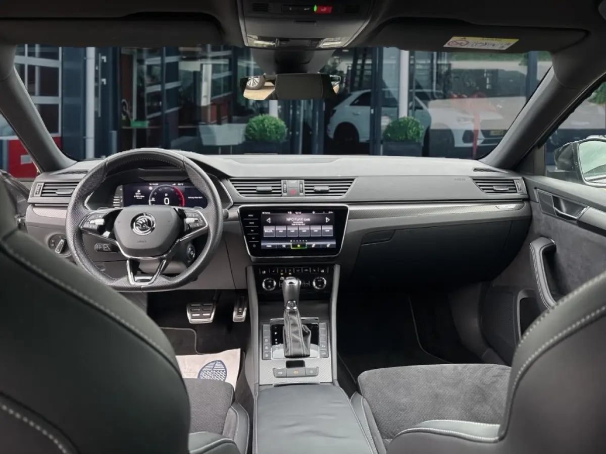 2.0 TDI DSG SPORTLINE PDC/ELEK-KLEP/ACC/MEM/STOEL+STUURVERW/CARPLAY