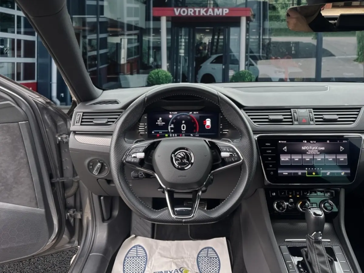 2.0 TDI DSG SPORTLINE PDC/ELEK-KLEP/ACC/MEM/STOEL+STUURVERW/CARPLAY
