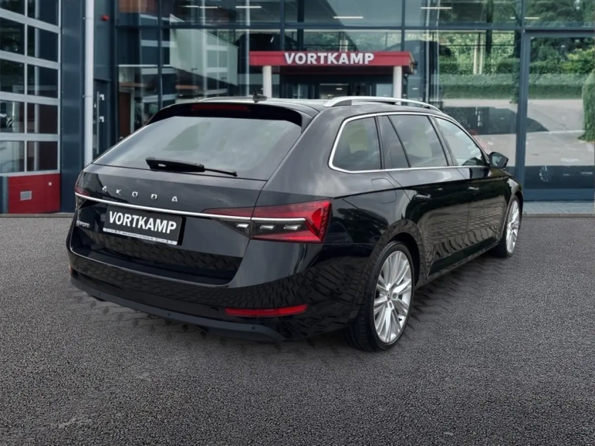 2.0 TDI DSG PANO-DAK/TREKHAAK/360CAM/E-KLEP/CANTON/ACC/STOELVERW+KOEL