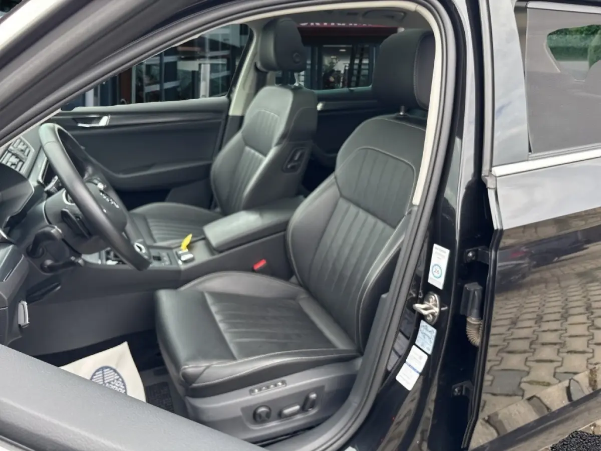 2.0 TDI DSG PANO-DAK/TREKHAAK/360CAM/E-KLEP/CANTON/ACC/STOELVERW+KOEL