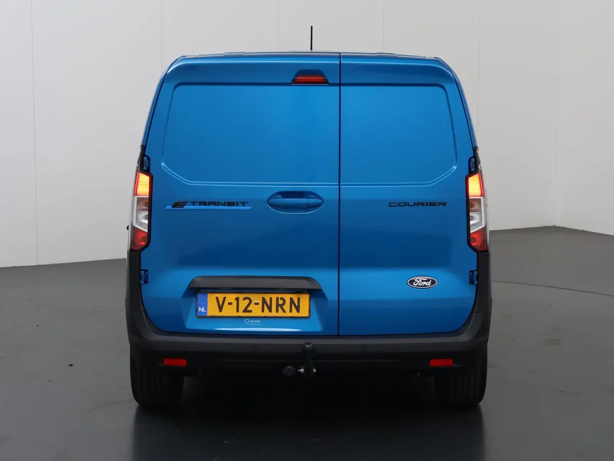 Limited 44 kWh | 289 KM Range WLTP | Adaptive Cruise Control | Navigatie | Parkeercamera | Climate Control | Stoelverwarming | Stuurverwarming