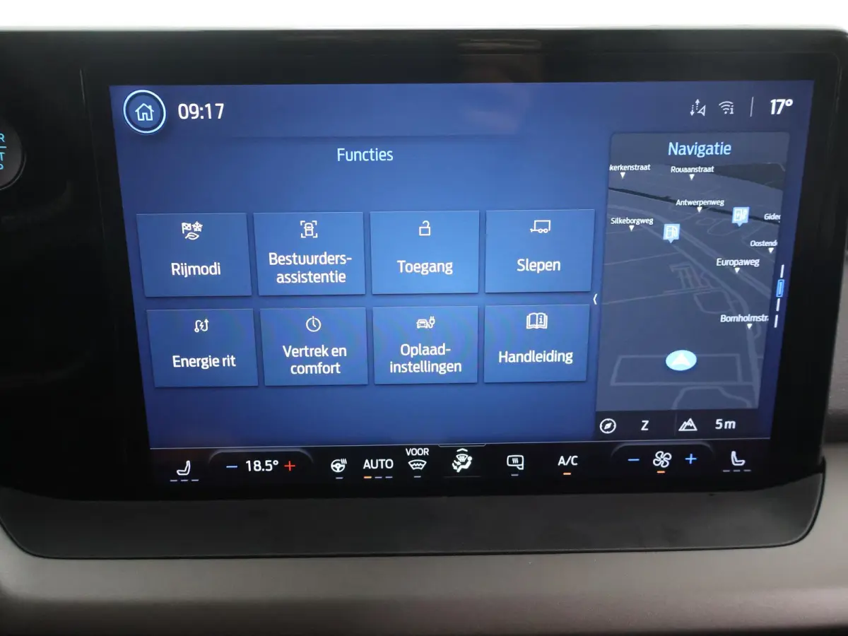 Limited 44 kWh | 289 KM Range WLTP | Adaptive Cruise Control | Navigatie | Parkeercamera | Climate Control | Stoelverwarming | Stuurverwarming