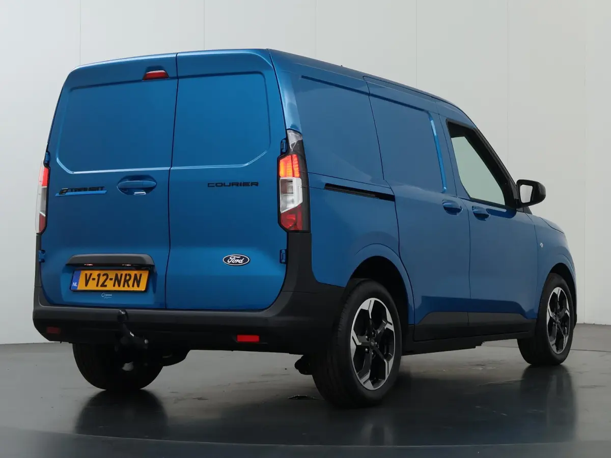 Limited 44 kWh | 289 KM Range WLTP | Adaptive Cruise Control | Navigatie | Parkeercamera | Climate Control | Stoelverwarming | Stuurverwarming
