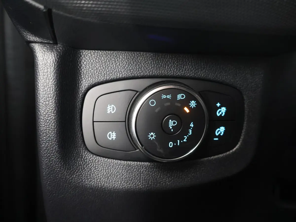 Limited 44 kWh | 289 KM Range WLTP | Adaptive Cruise Control | Navigatie | Parkeercamera | Climate Control | Stoelverwarming | Stuurverwarming
