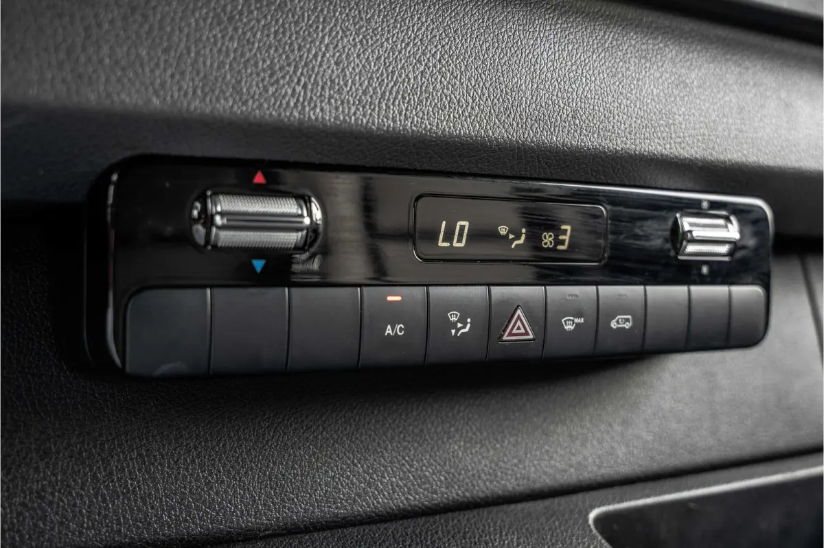 **317 CDI L2H2 | Automaat | 3-Zits | Camera | Carplay | Mbux | Climatronic | Trekhaak**