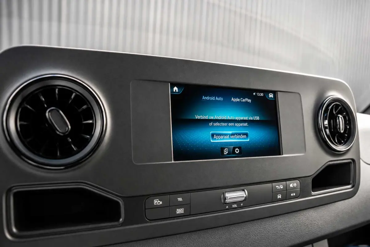 **317 CDI L2H2 | Automaat | 3-Zits | Camera | Carplay | Mbux | Climatronic | Trekhaak**