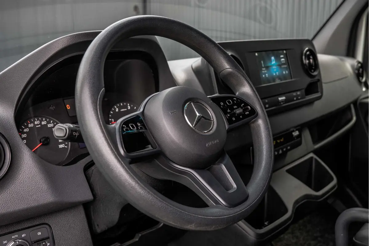 **317 CDI L2H2 | Automaat | 3-Zits | Camera | Carplay | Mbux | Climatronic | Trekhaak**