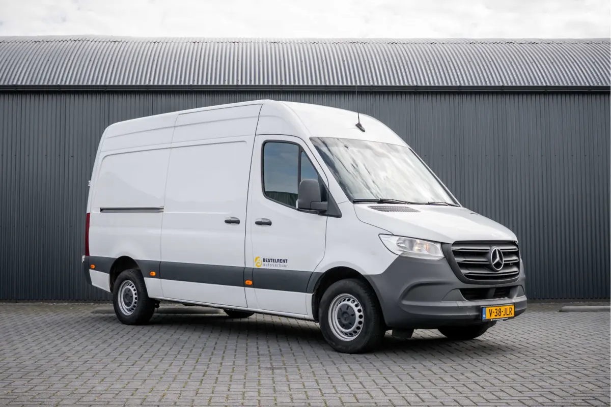 **317 CDI L2H2 | Automaat | 3-Zits | Camera | Carplay | Mbux | Climatronic | Trekhaak**