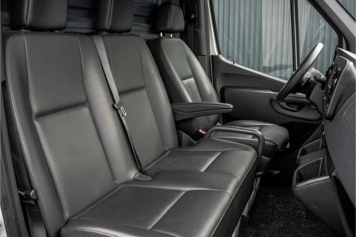 **317 CDI L2H2 | Automaat | 3-Zits | Camera | Carplay | Mbux | Climatronic | Trekhaak**