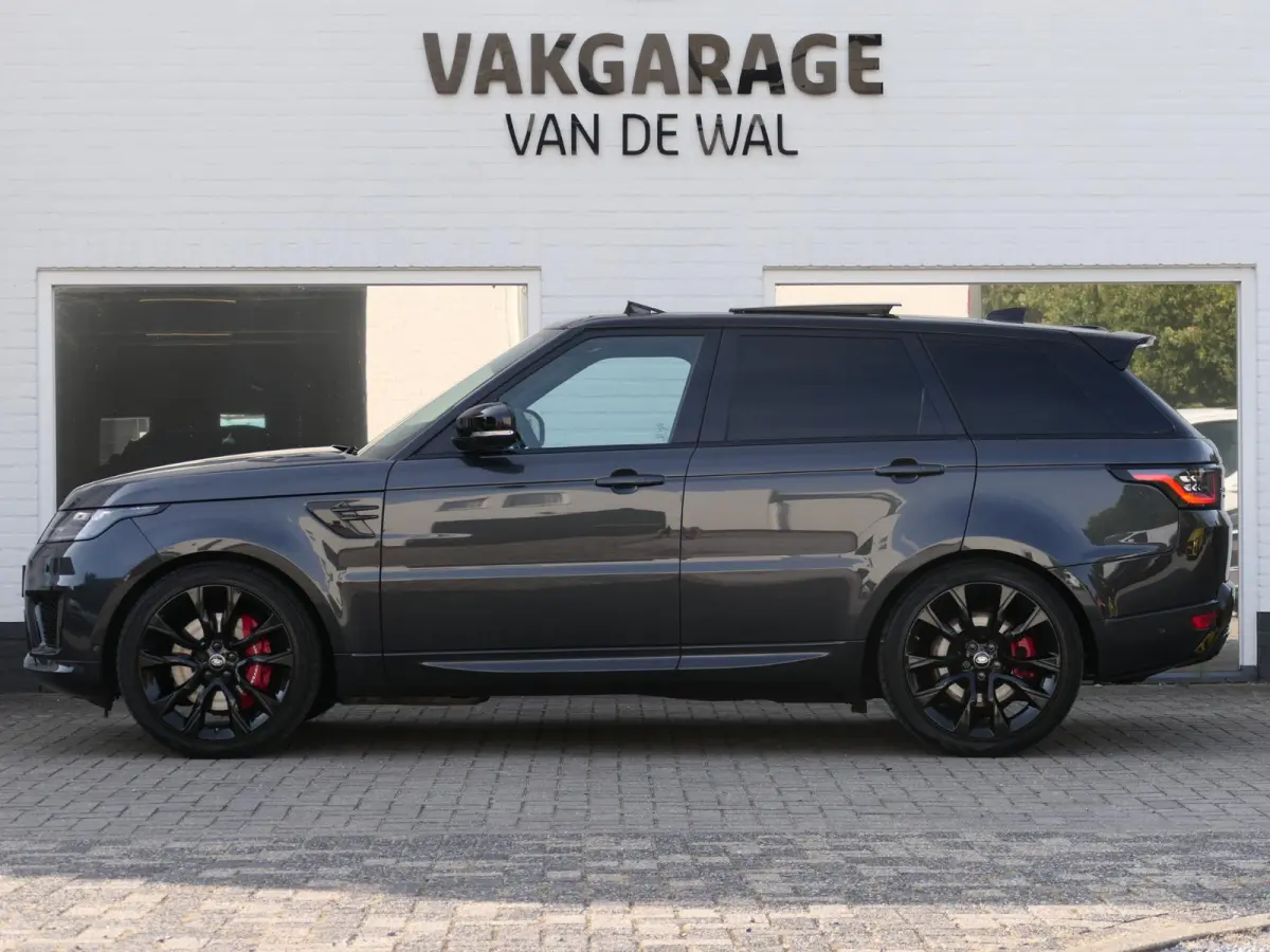 3.0 P400 HST | Carbon | Alcantara hemel | Meridian | Panoramadak | Head-up display | Adapative Cruise Control | Dodehoek ​detectie | Trekhaak | Luchtvering | Apple-/Android Carplay | Stoel