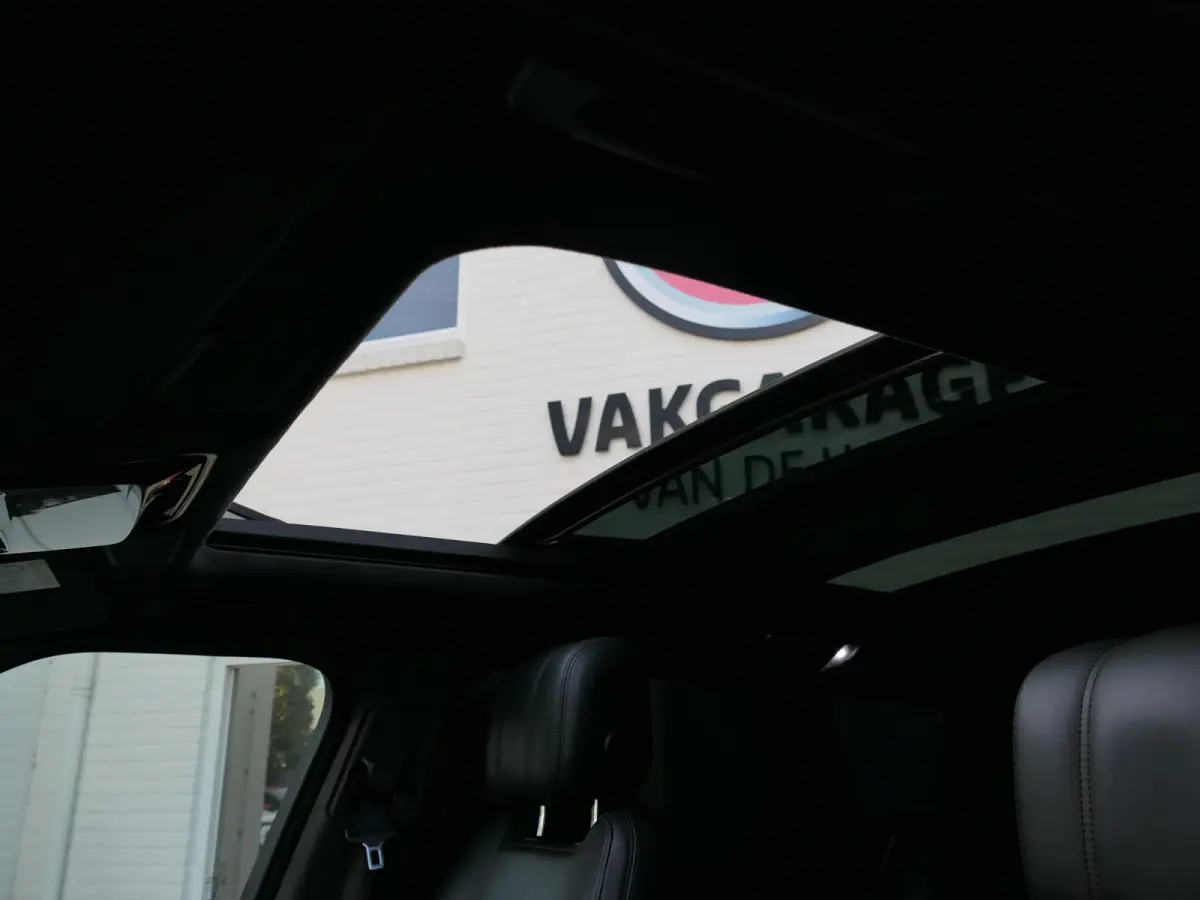 3.0 P400 HST | Carbon | Alcantara hemel | Meridian | Panoramadak | Head-up display | Adapative Cruise Control | Dodehoek ​detectie | Trekhaak | Luchtvering | Apple-/Android Carplay | Stoel