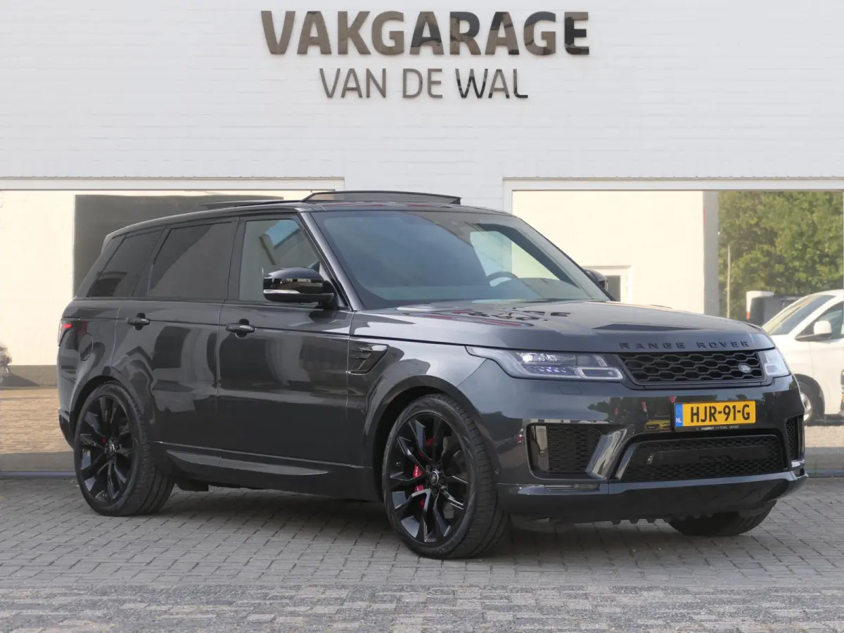 3.0 P400 HST | Carbon | Alcantara hemel | Meridian | Panoramadak | Head-up display | Adapative Cruise Control | Dodehoek ​detectie | Trekhaak | Luchtvering | Apple-/Android Carplay | Stoel