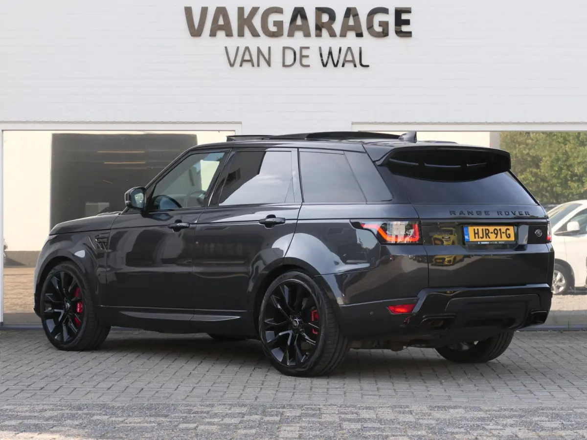 3.0 P400 HST | Carbon | Alcantara hemel | Meridian | Panoramadak | Head-up display | Adapative Cruise Control | Dodehoek ​detectie | Trekhaak | Luchtvering | Apple-/Android Carplay | Stoel
