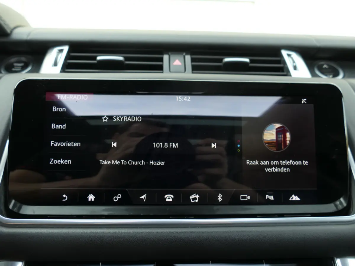3.0 P400 HST | Carbon | Alcantara hemel | Meridian | Panoramadak | Head-up display | Adapative Cruise Control | Dodehoek ​detectie | Trekhaak | Luchtvering | Apple-/Android Carplay | Stoel