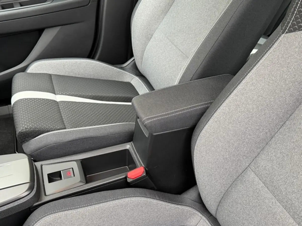 GS Edition met Navi/Camera, Stoel/Stuur/Voorruitverwarming, Climate Controle