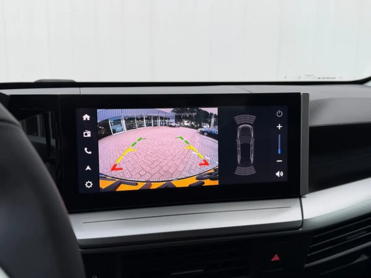 GS Edition met Navi/Camera, Stoel/Stuur/Voorruitverwarming, Climate Controle