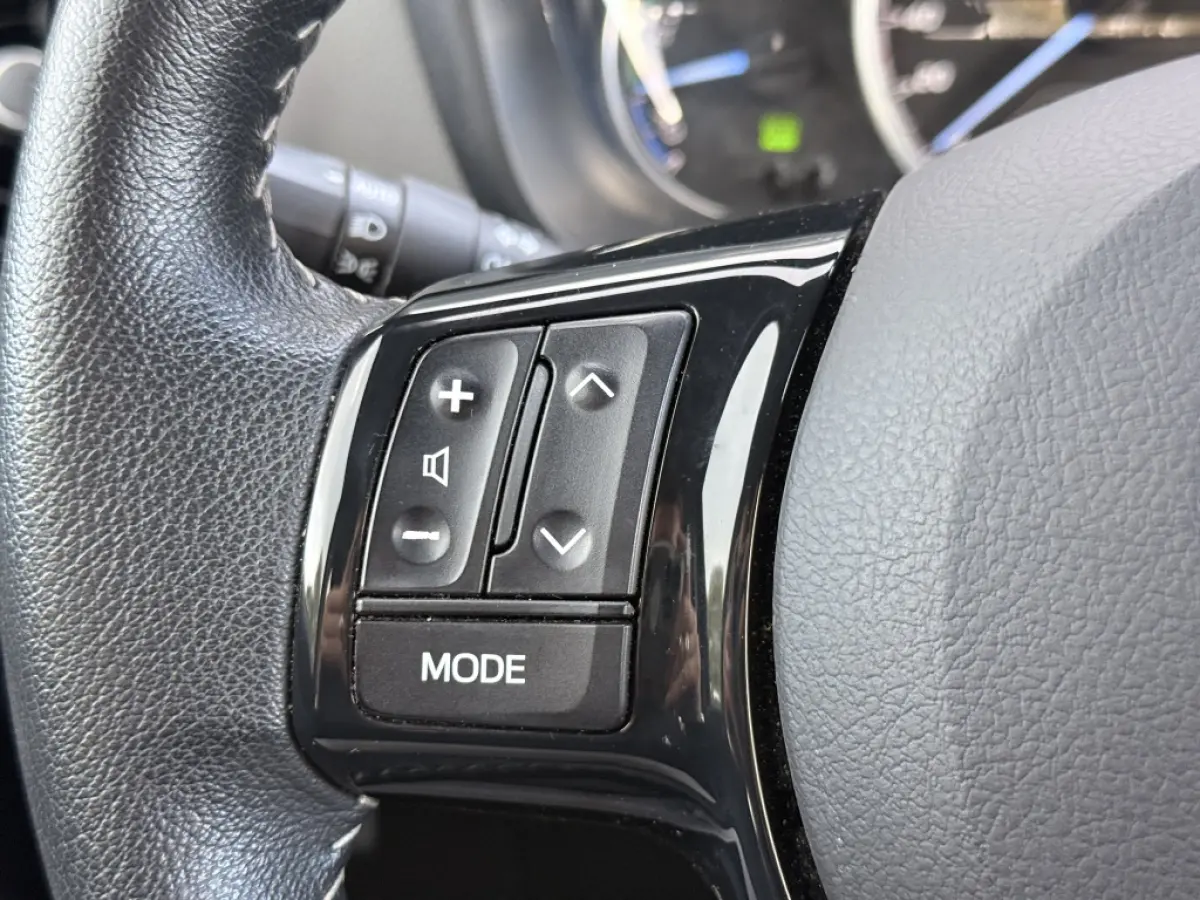 1.5 Hybrid Dynamic | Navi | Keyless | Camera