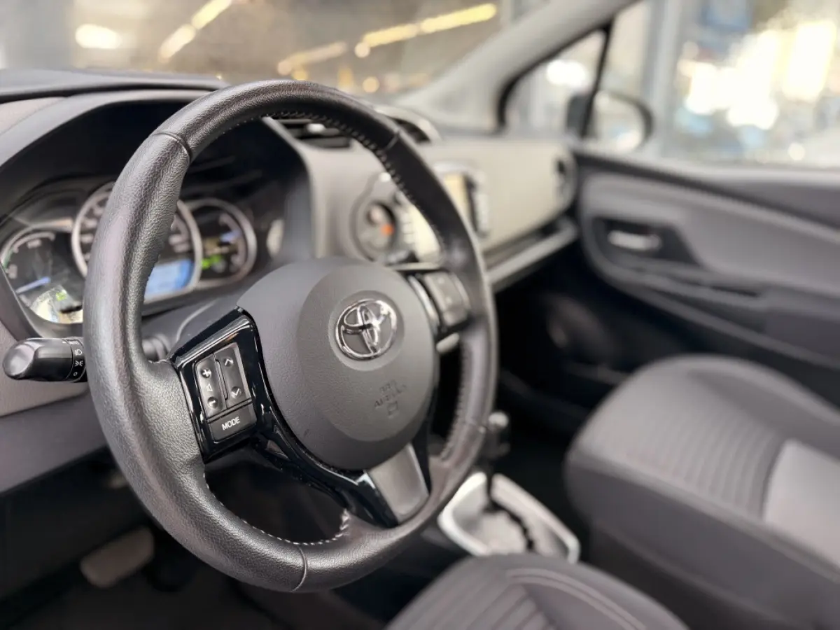 1.5 Hybrid Dynamic | Navi | Keyless | Camera