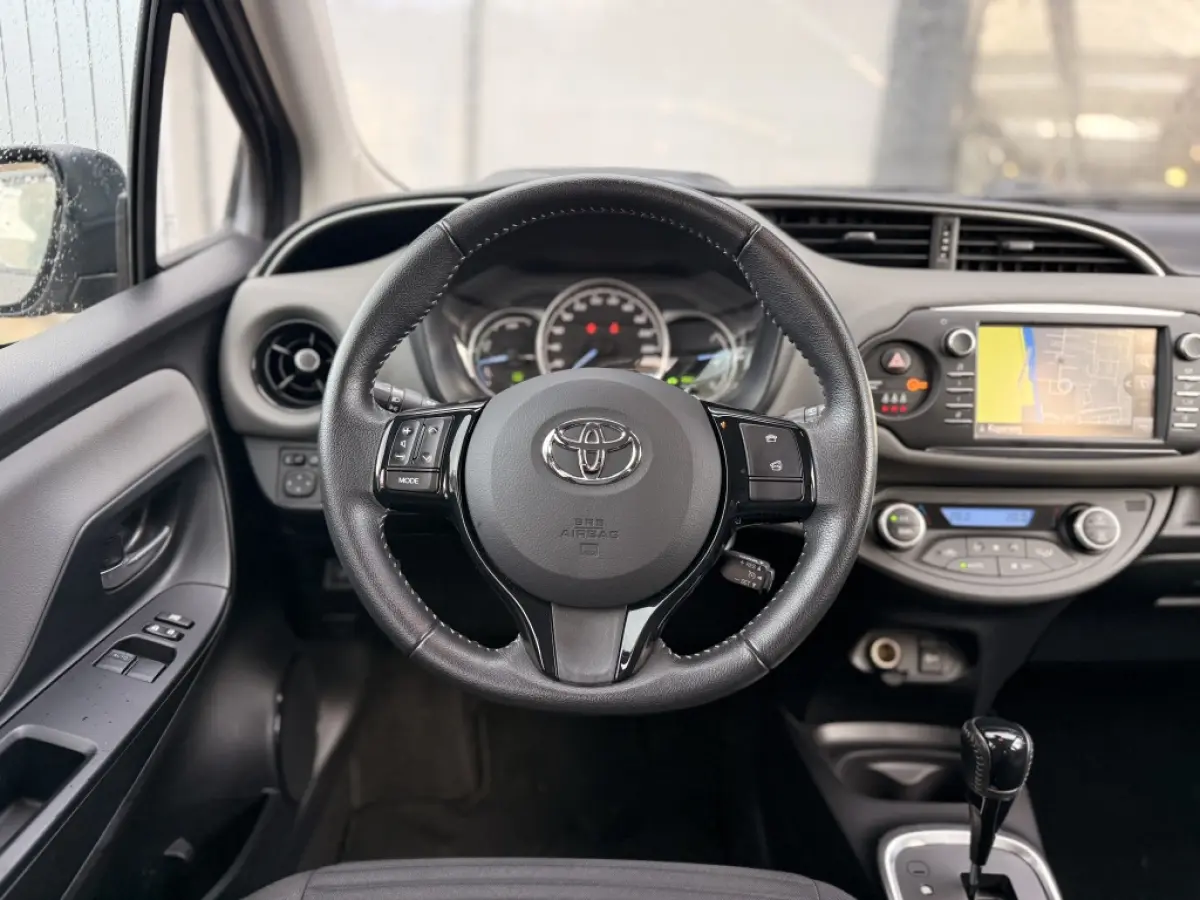 1.5 Hybrid Dynamic | Navi | Keyless | Camera