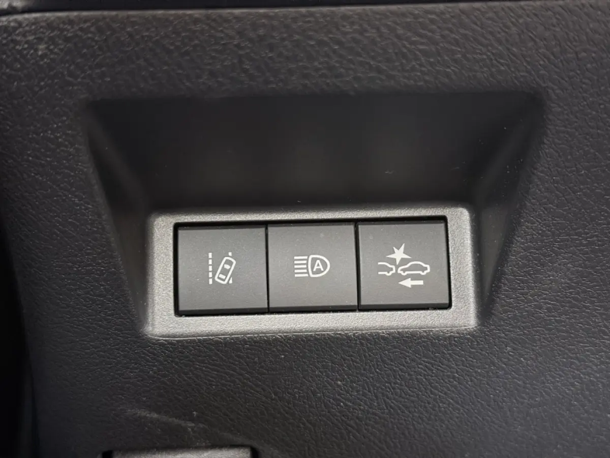 1.5 Hybrid Dynamic | Navi | Keyless | Camera