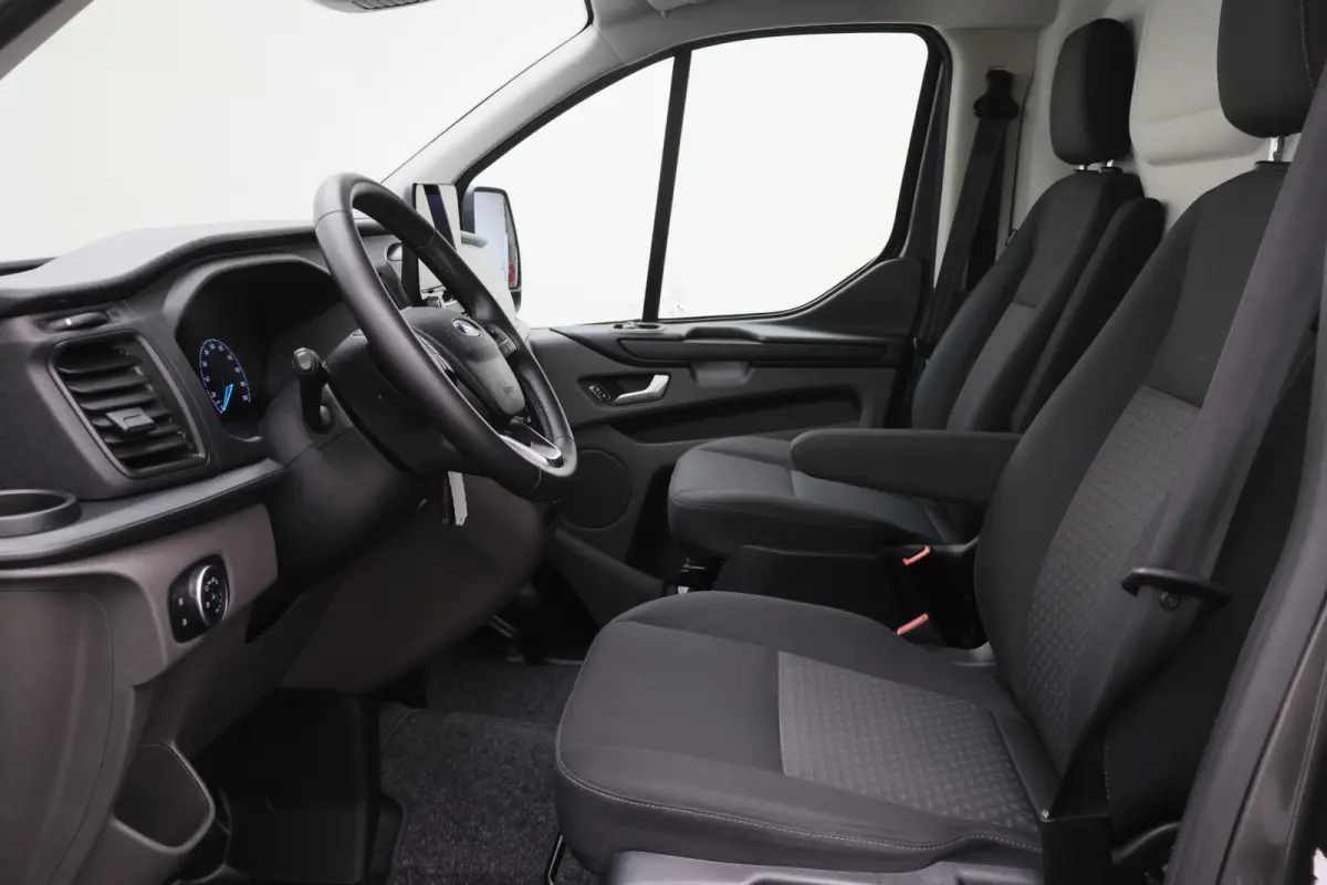 280 2.0 TDCI L1H1 Limited Airco, ACC, Winter-Pakket, Apple Carplay, Camera, Rijstrooksenor, DAB, 18''