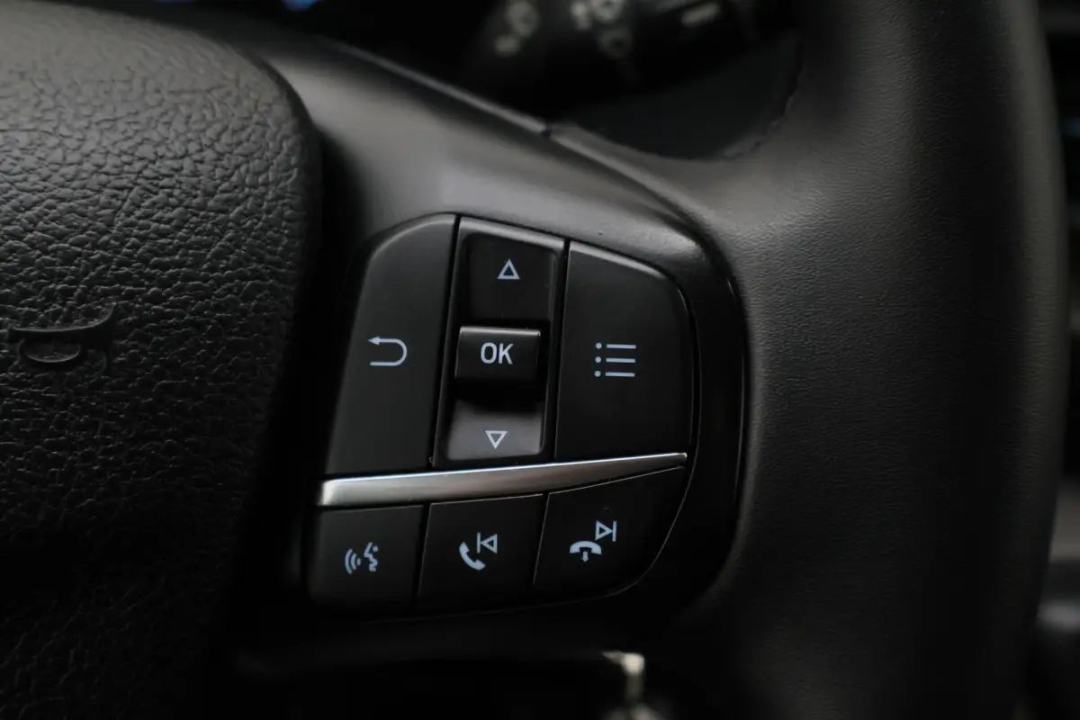 280 2.0 TDCI L1H1 Limited Airco, ACC, Winter-Pakket, Apple Carplay, Camera, Rijstrooksenor, DAB, 18''