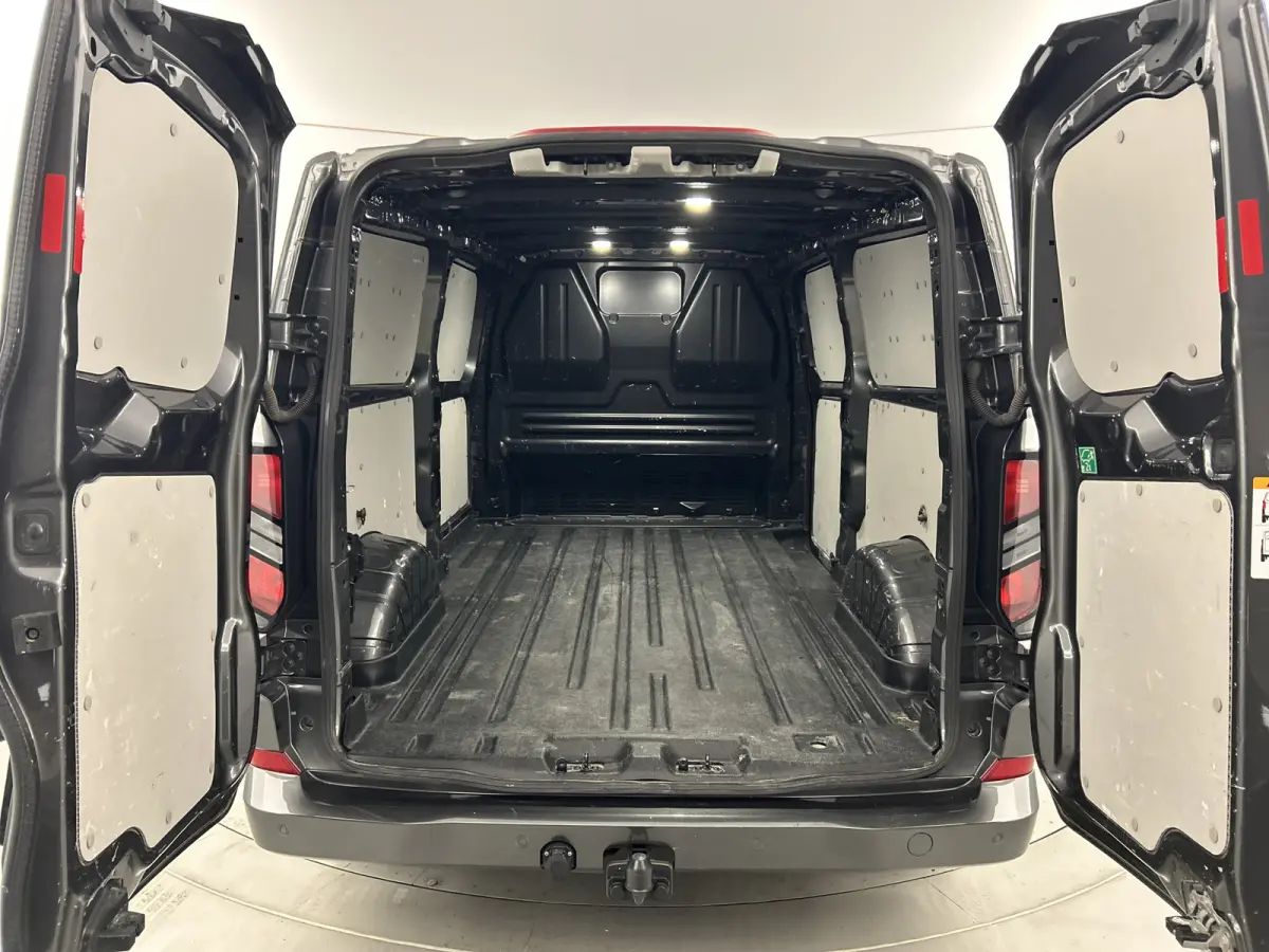320 2.0 TDCI 150pk L2H1 Limited trekhaak/carplay/Cruise/Stoelv