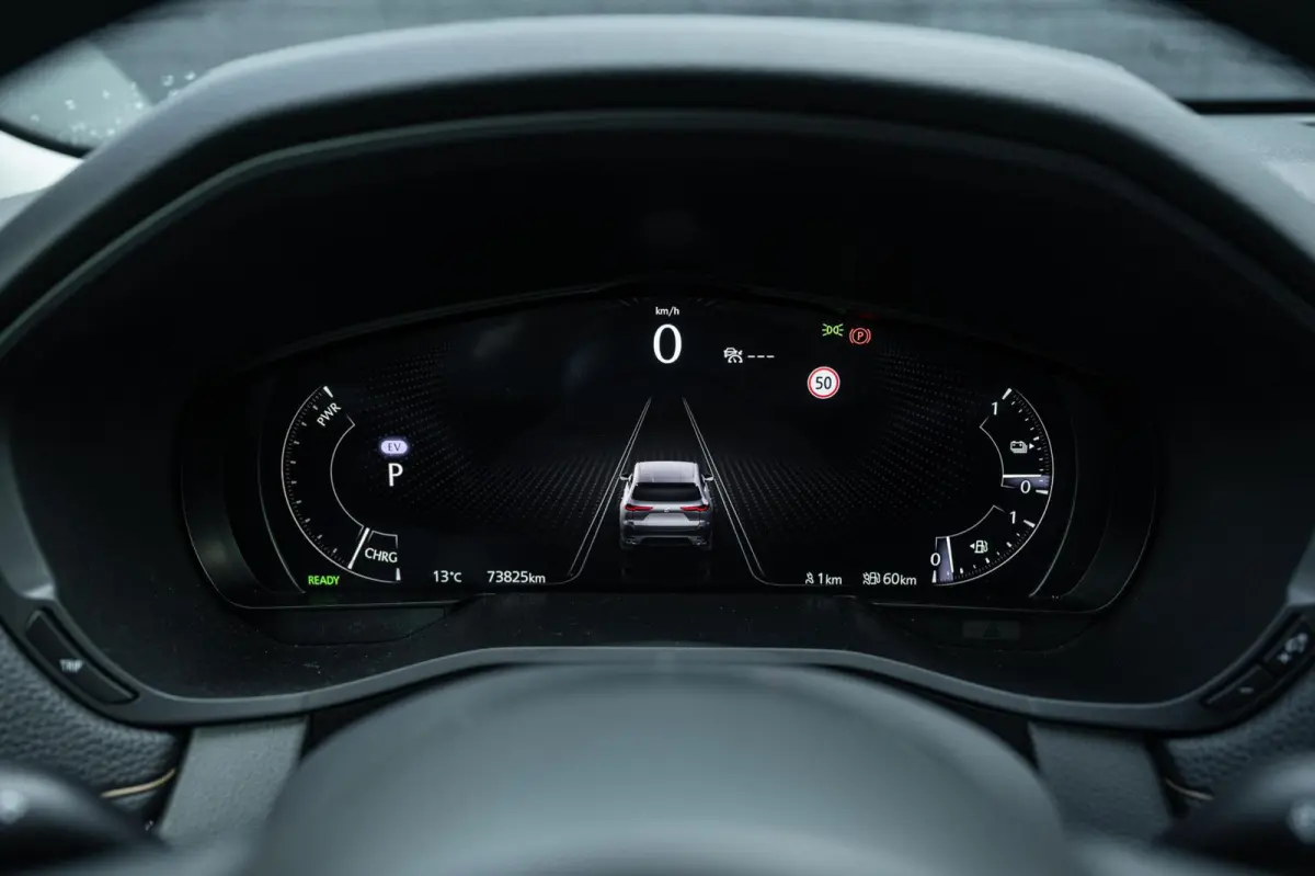 2.5 e-SkyActiv PHEV Homura PANORAMADAK TREKHAAK ADAPTIVE CRUISE 360CAMERA