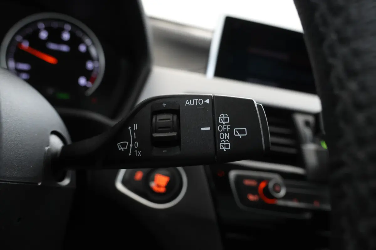 sDrive18d High Executive - Automaat, Panorama dak, Navigatie