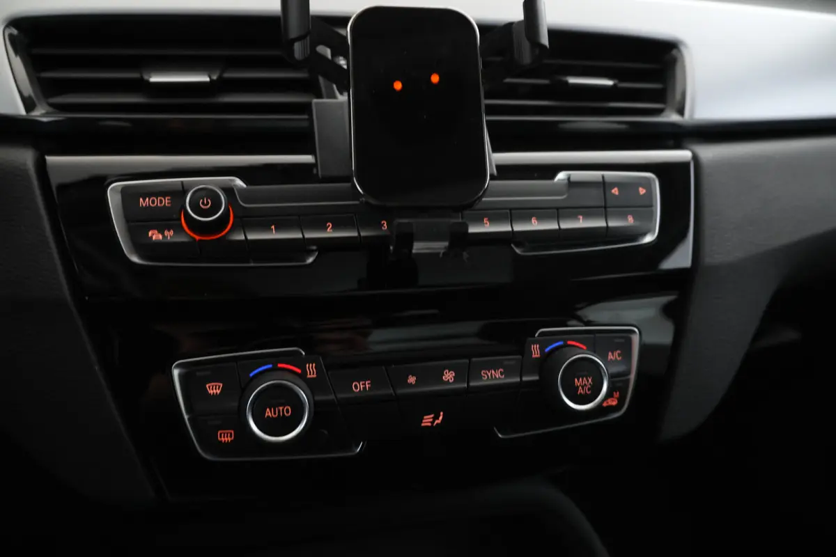 sDrive18d High Executive - Automaat, Panorama dak, Navigatie
