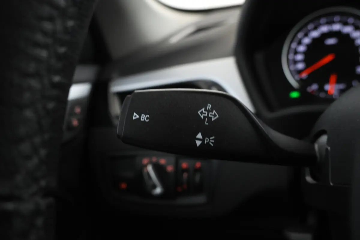 sDrive18d High Executive - Automaat, Panorama dak, Navigatie