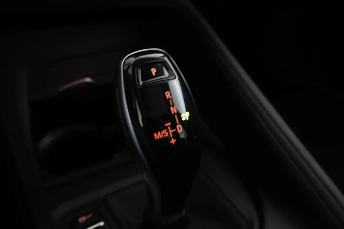 sDrive18d High Executive - Automaat, Panorama dak, Navigatie