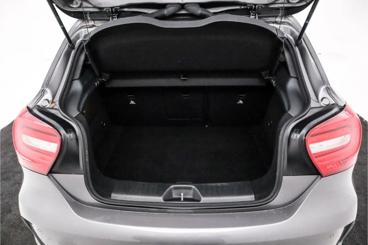 AMG 45 4MATIC - Camera, Harman/Kardon, Navigatie,