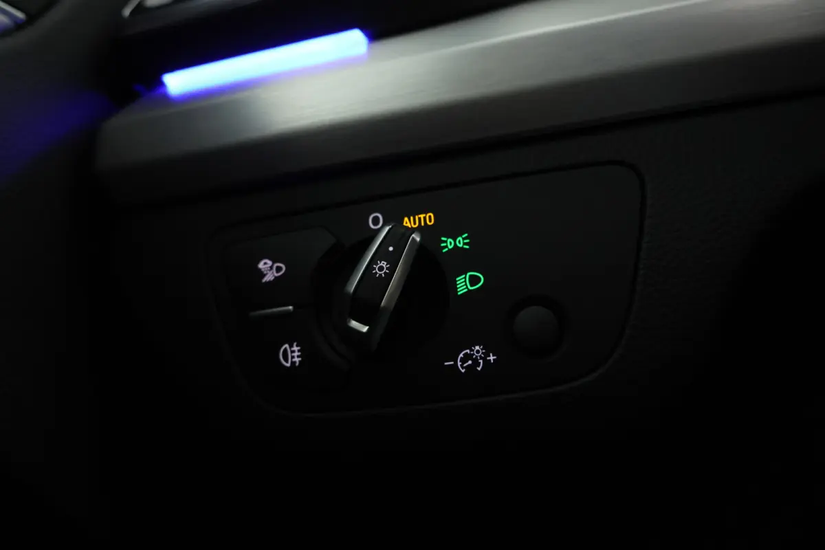 55 TFSI e S edition Electrische trekhaak, Apple carplay / Android auto, Panorama dak, S line!