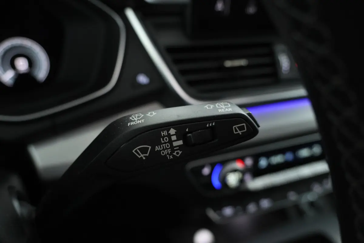 55 TFSI e S edition Electrische trekhaak, Apple carplay / Android auto, Panorama dak, S line!