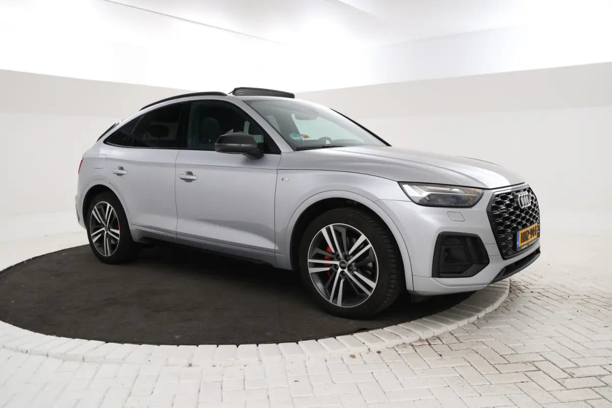 55 TFSI e S edition Electrische trekhaak, Apple carplay / Android auto, Panorama dak, S line!