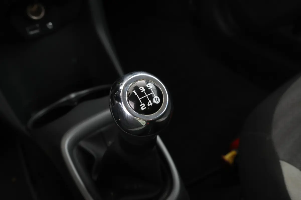 1.0 VVT-i x-play 5 Deurs, Camera,
