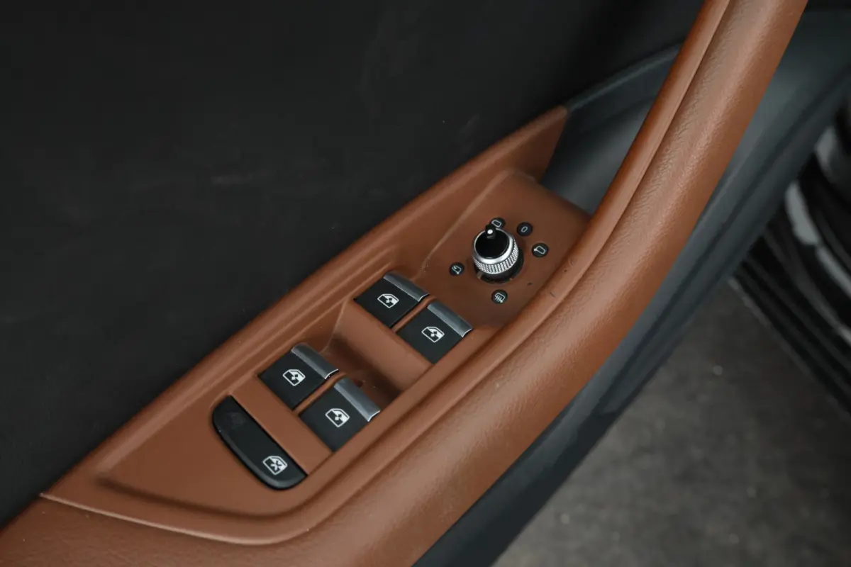 35 TDI S edition 136PK Virtual, Leder, Climate,