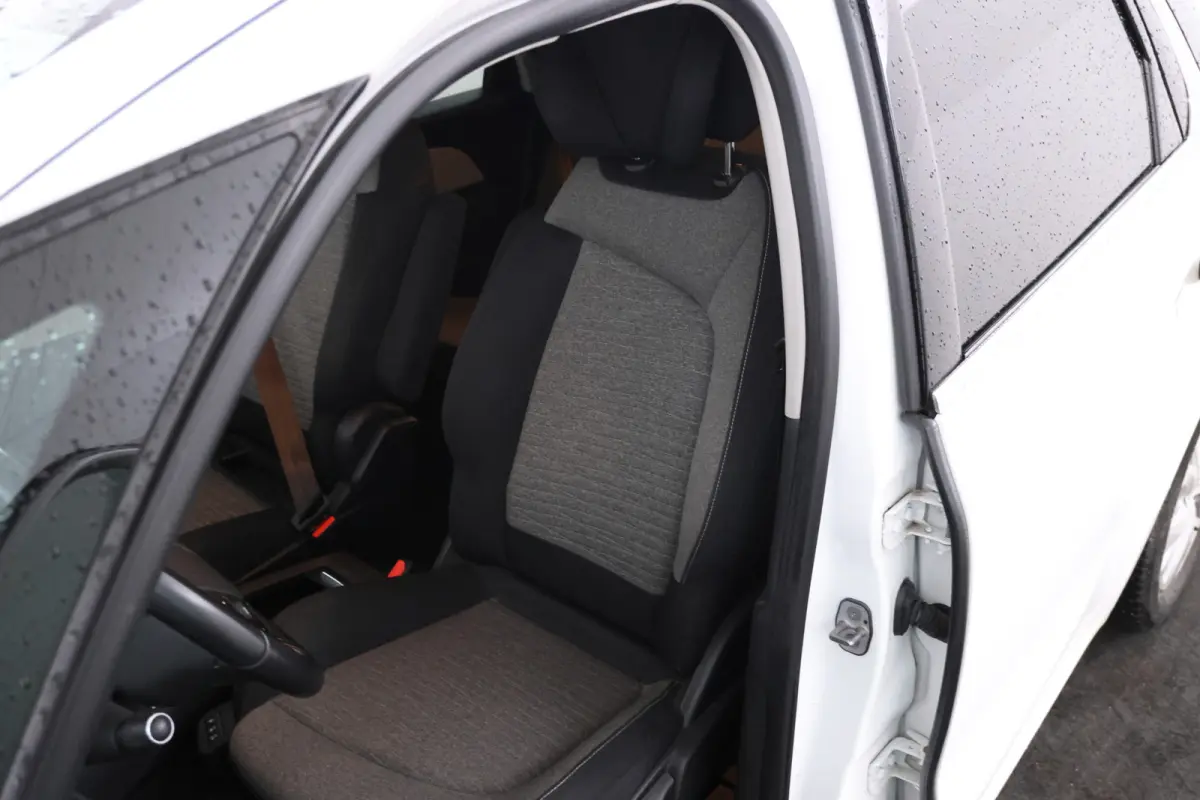 1.6 BlueHDI Business 94g. Massage stoelen, Navigatie, Airco.