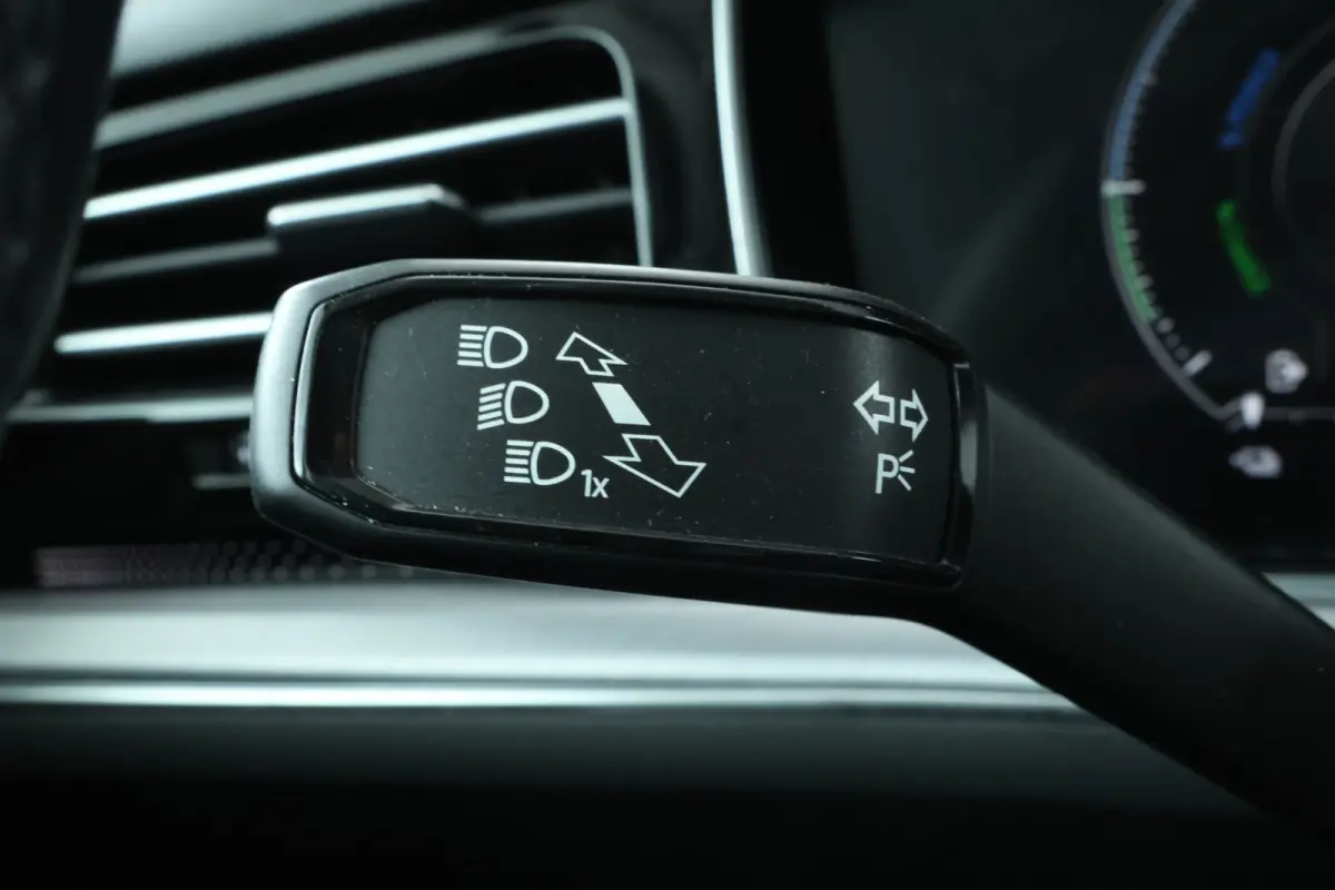 3.0 TSi eHybrid 4MOTION FULL BLACK! Navi, leer,