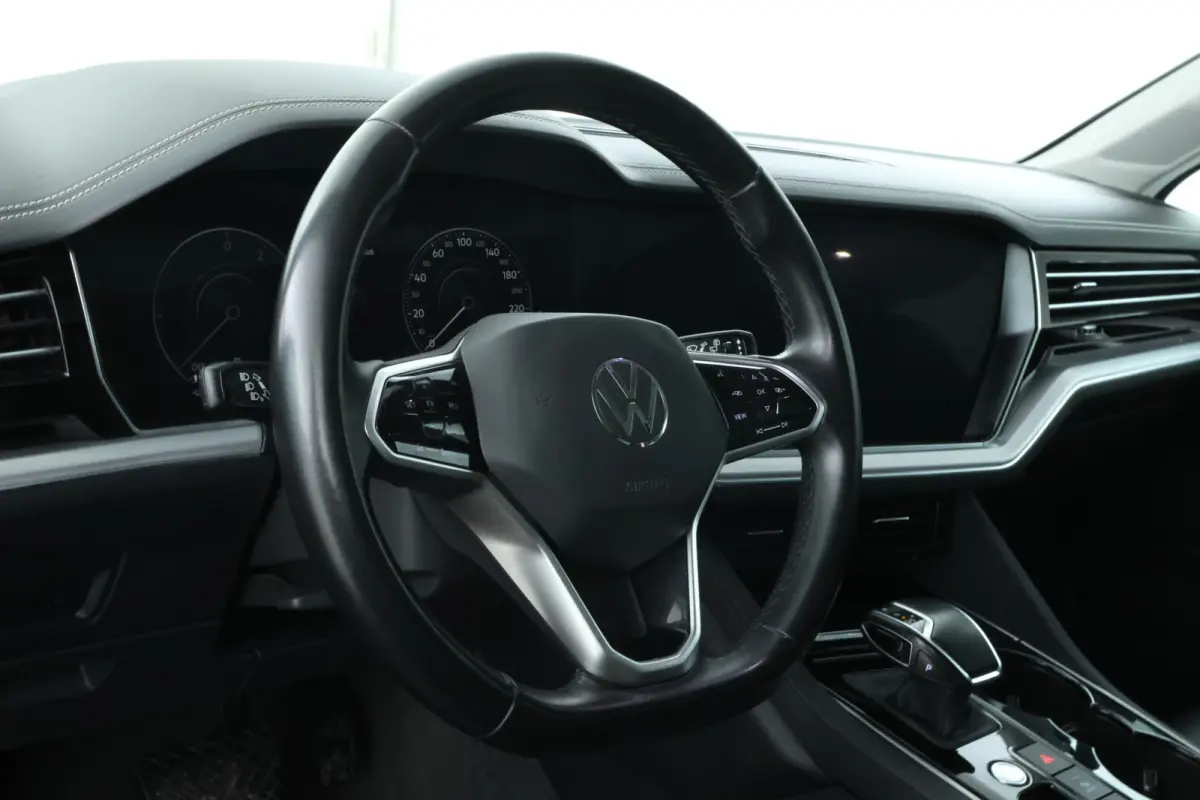 3.0 TSi eHybrid 4MOTION FULL BLACK! Navi, leer,