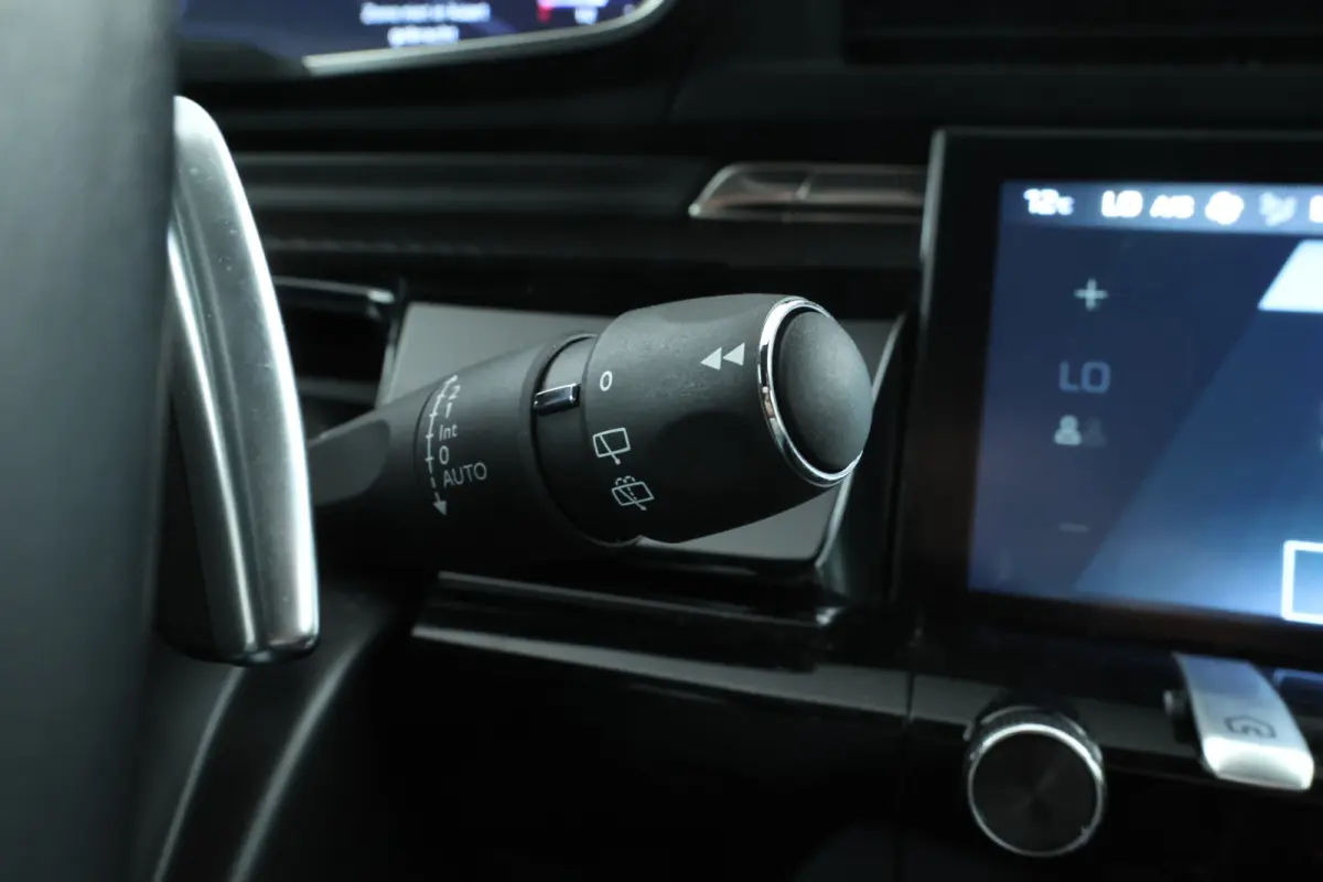 1.5 BlueHDI Allure Automaat, Digital dash! halfleder, climate,