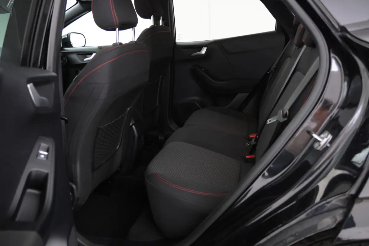 1.5 TDCI St-line Uniek!, Panorama, Spoilers, Navi, Apple carplay etc. etc.