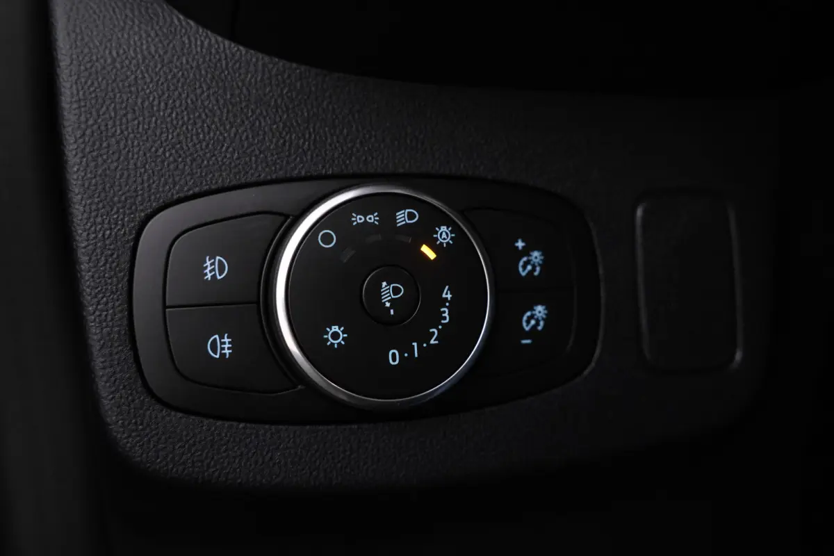 1.5 TDCI St-line Uniek!, Panorama, Spoilers, Navi, Apple carplay etc. etc.