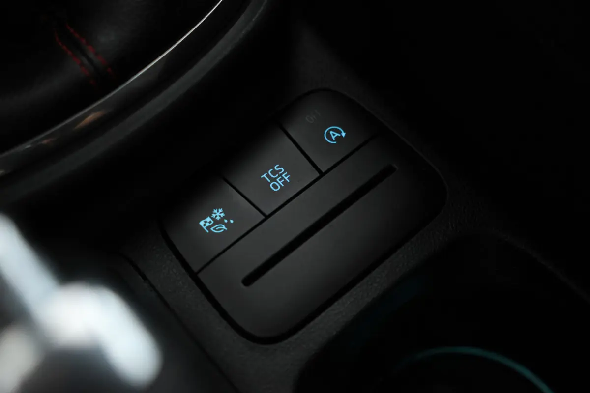 1.5 TDCI St-line Uniek!, Panorama, Spoilers, Navi, Apple carplay etc. etc.