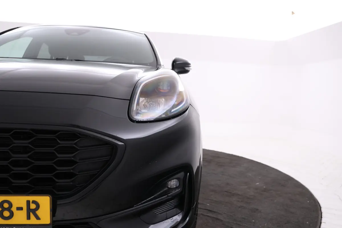 1.5 TDCI St-line Uniek!, Panorama, Spoilers, Navi, Apple carplay etc. etc.
