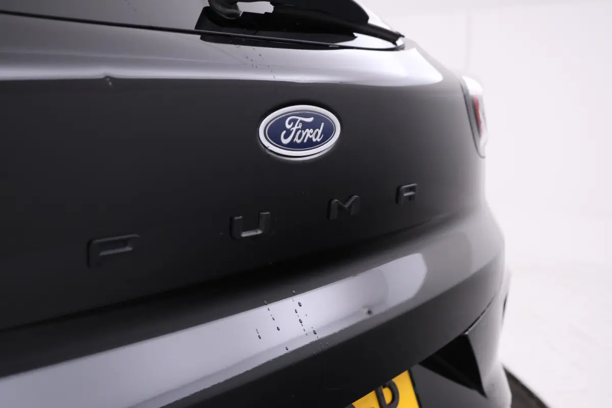 1.5 TDCI St-line Uniek!, Panorama, Spoilers, Navi, Apple carplay etc. etc.