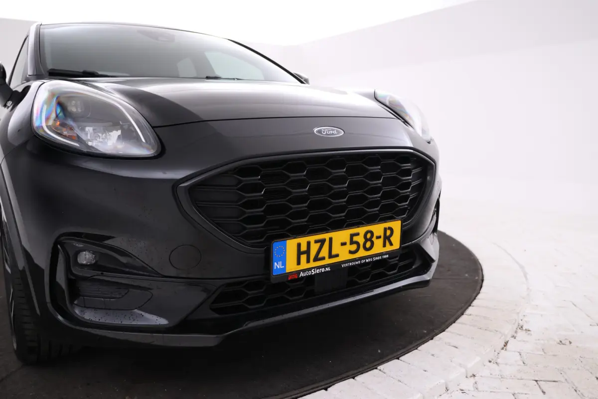 1.5 TDCI St-line Uniek!, Panorama, Spoilers, Navi, Apple carplay etc. etc.